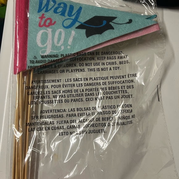 Congrats Grad Party Flags - Multicolor - Picture 2 of 2